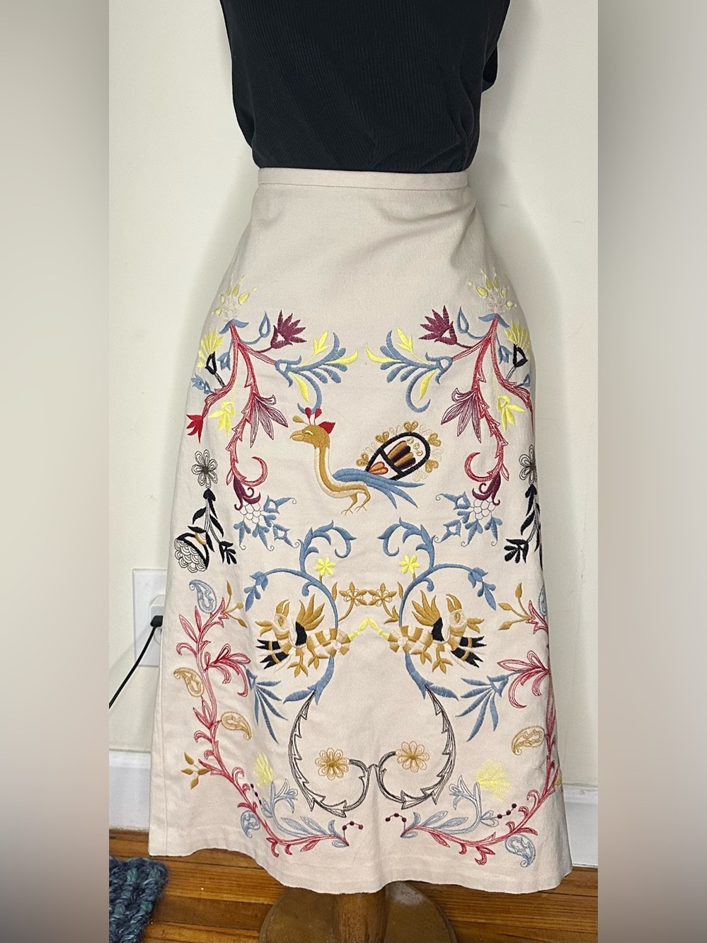 St Vincent Cotton Lycra Floral Embroidered Cream A-Line Skirt Made in USA Size 4